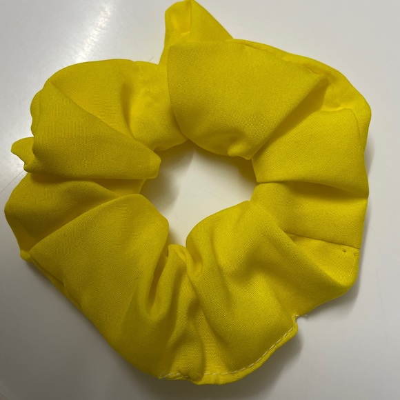 Ice cream scrunchies combo 😻 - Picture 4 of 4